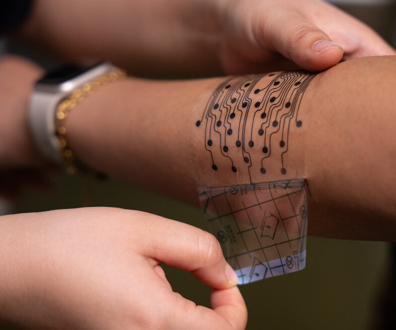 AdapSkin is made to stick to the skin for multiple days for long-term monitoring. Image: Garret Morgan/Michigan State University